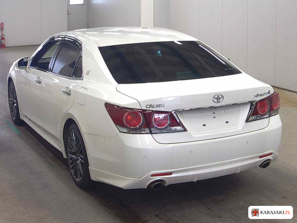 2015 Toyota Crown 4D Athlete S-T 2