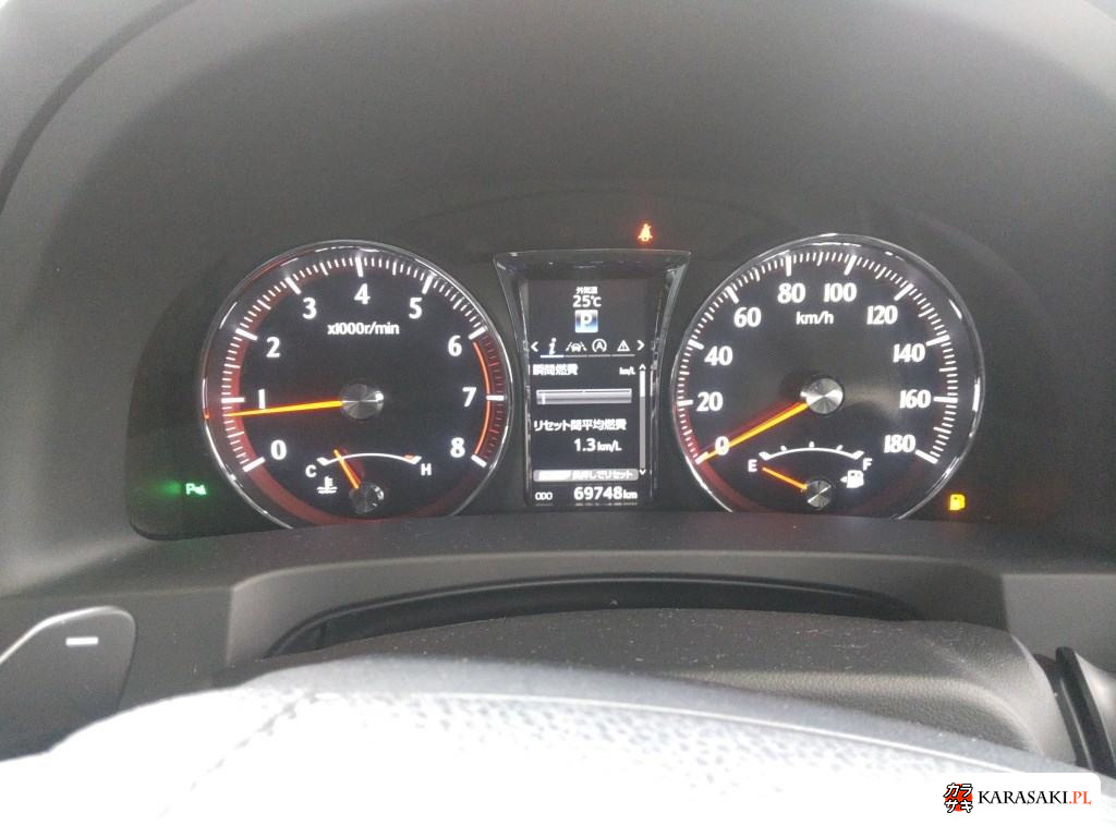 2015 Toyota Crown 4D Athlete S-T 6
