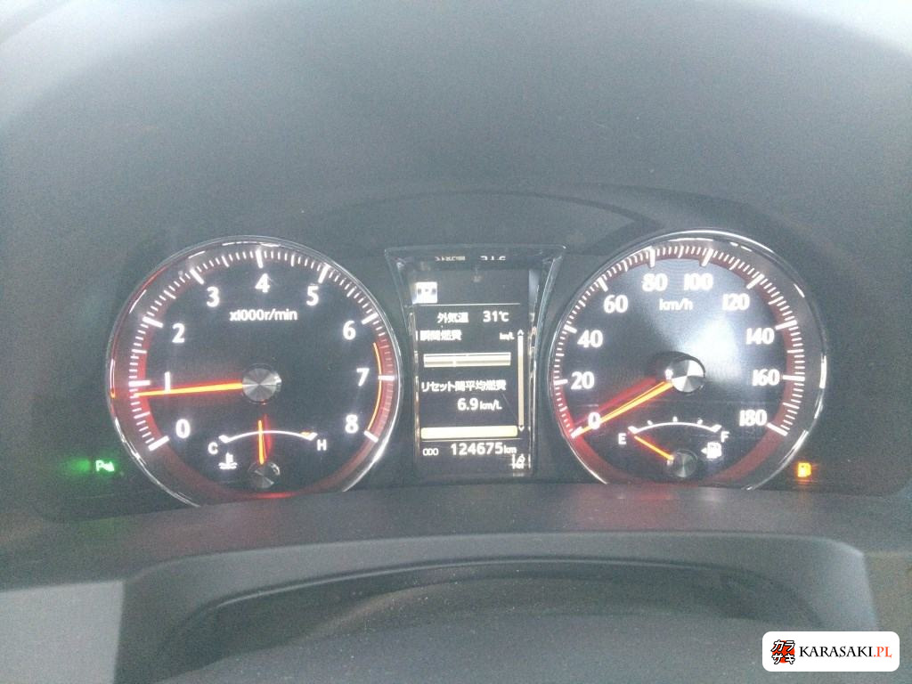 2017 Toyota Crown 4D Athlete G 6