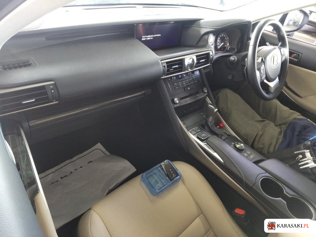 2018 Lexus Is 4D IS300 Version L 5