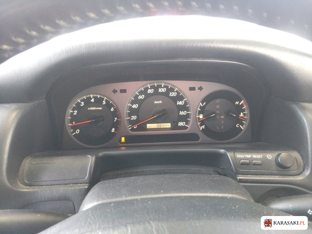 2003 Toyota Crown 4D Athlete G 6