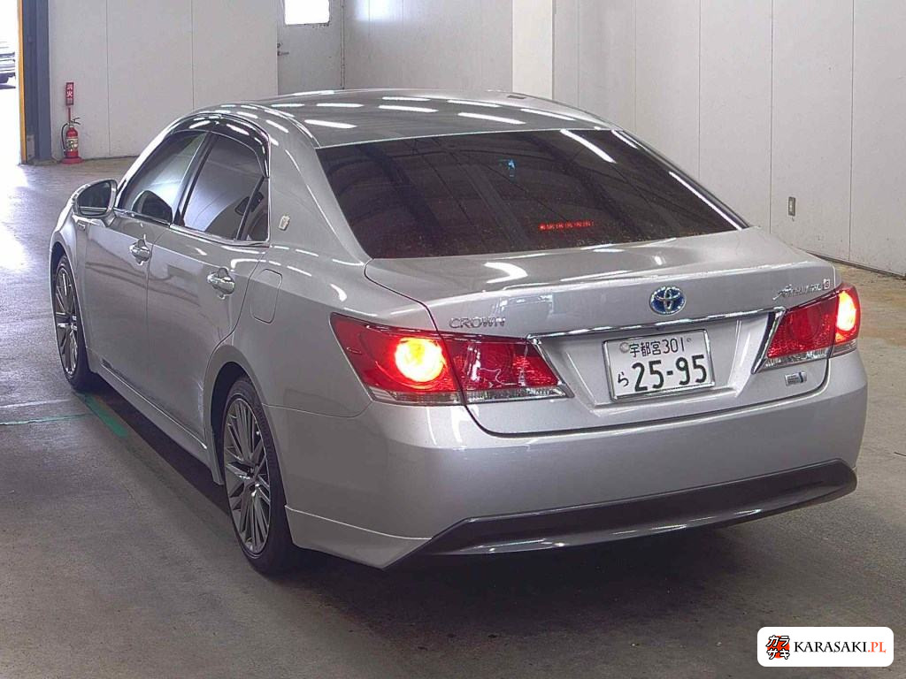 2013 Toyota Crown 4D Athlete S 2