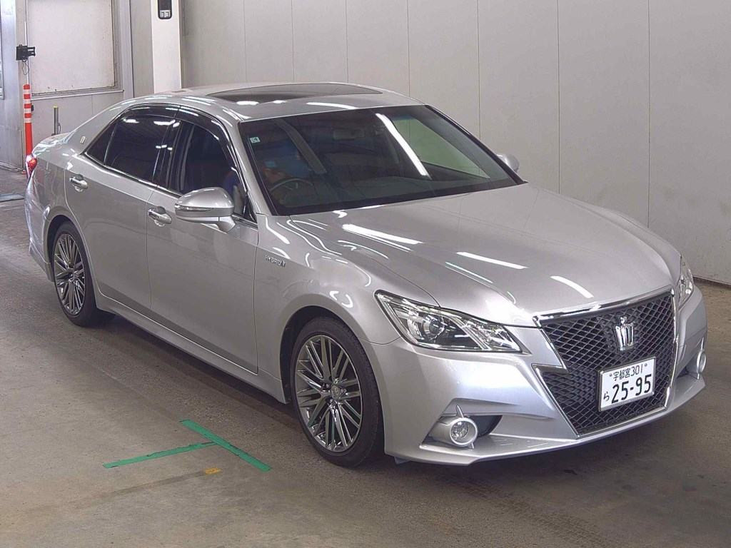 Toyota Crown 2013 z aukcji japońskiej