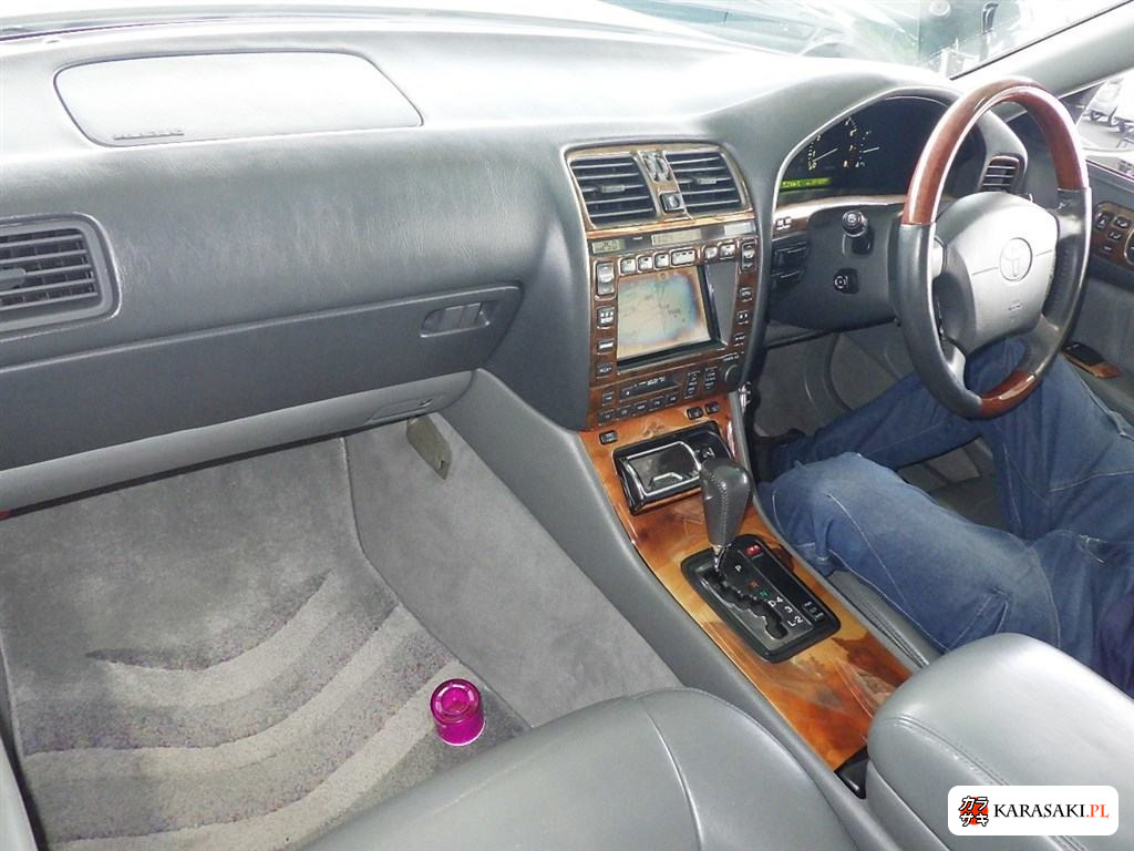 2000 Toyota Celsior B Version 5