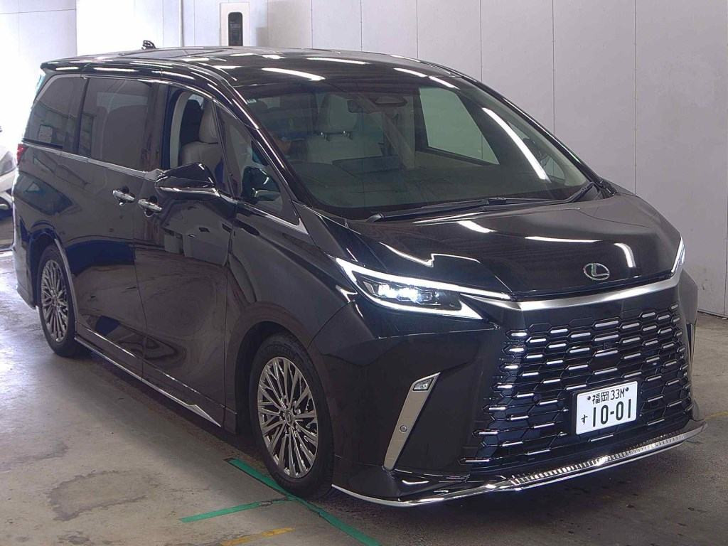 Lexus LM 2024 z aukcji japońskiej