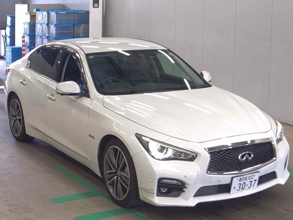 Nissan Skyline 2014 z aukcji japońskiej