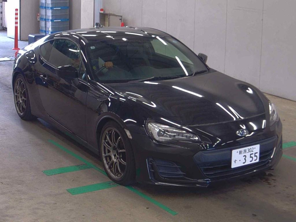 Subaru BRZ 2017 z aukcji japońskiej