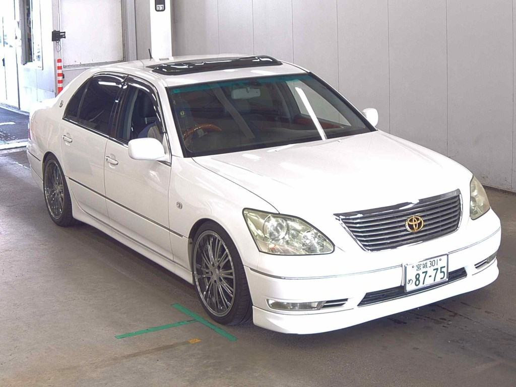 Toyota Celsior 2003 z aukcji japońskiej