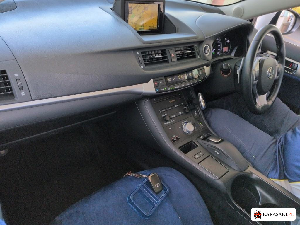 2011 Lexus CT CT200H Version C 5