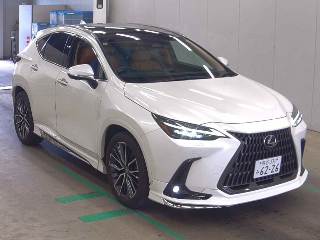Lexus NX 2024 z aukcji japońskiej