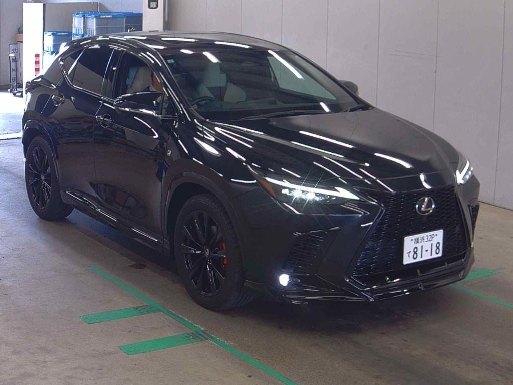 Lexus NX 2025 z aukcji japońskiej