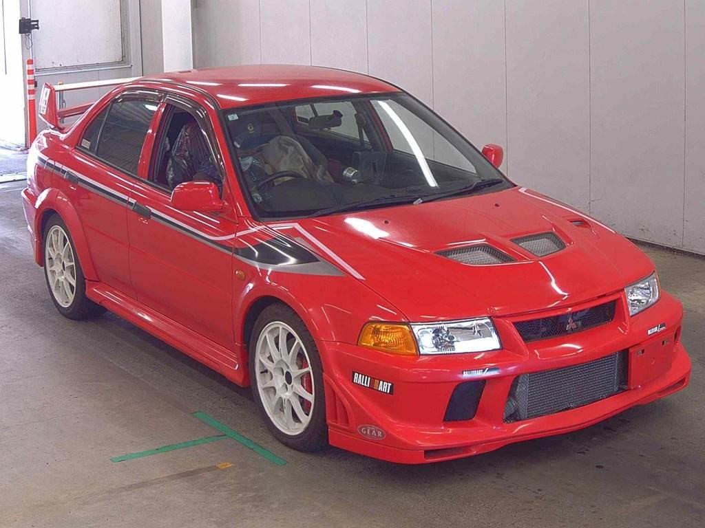 Mitsubishi Lancer 2000 z aukcji japońskiej