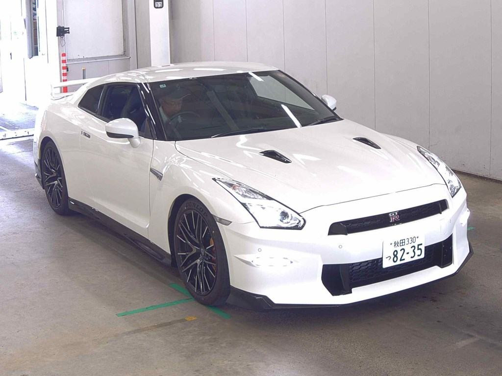 Nissan GT-R 2025 z aukcji japońskiej
