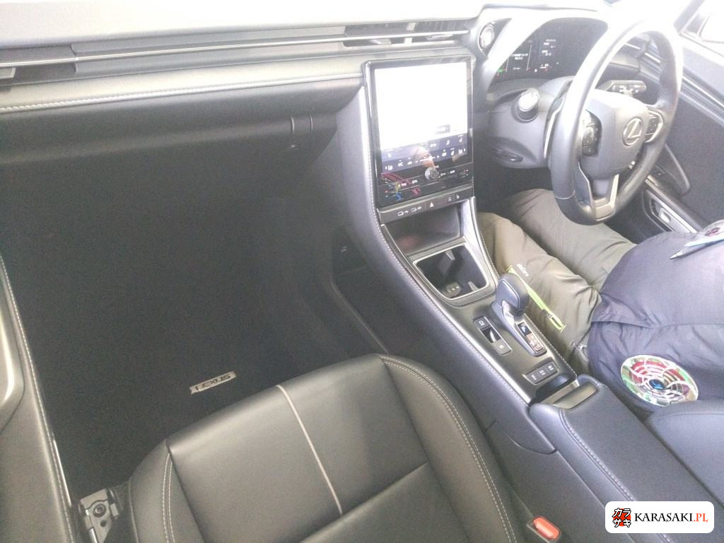 2024 Lexus LBX Relax 3