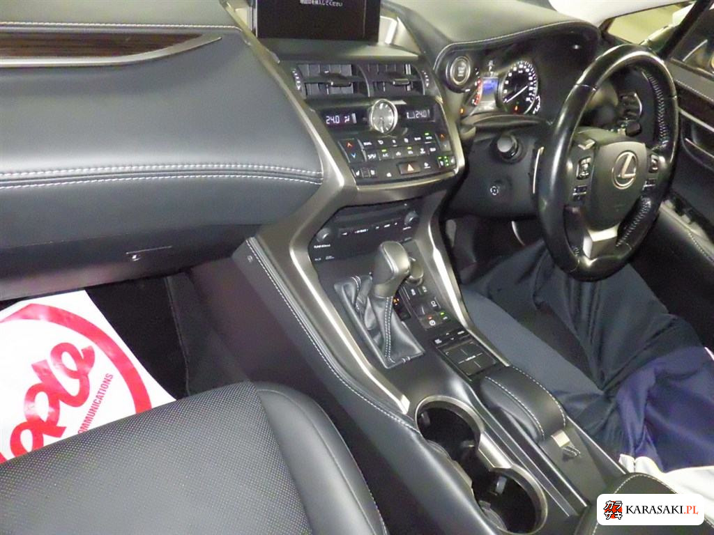 2015 Lexus NX NX200T Version L 5