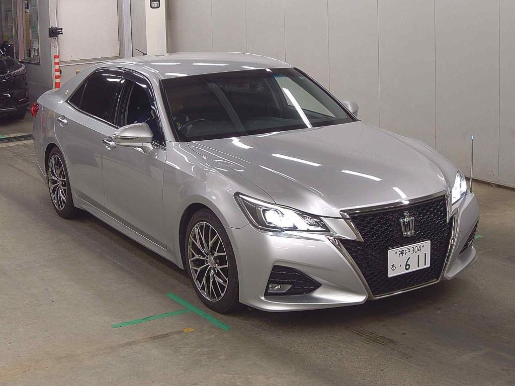 Toyota Crown 2015 z aukcji japońskiej