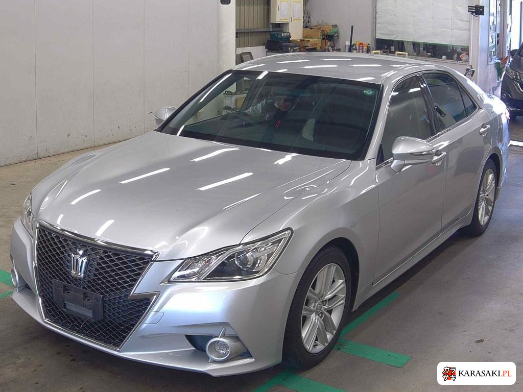 2013 Toyota Crown 4D Athlete 3