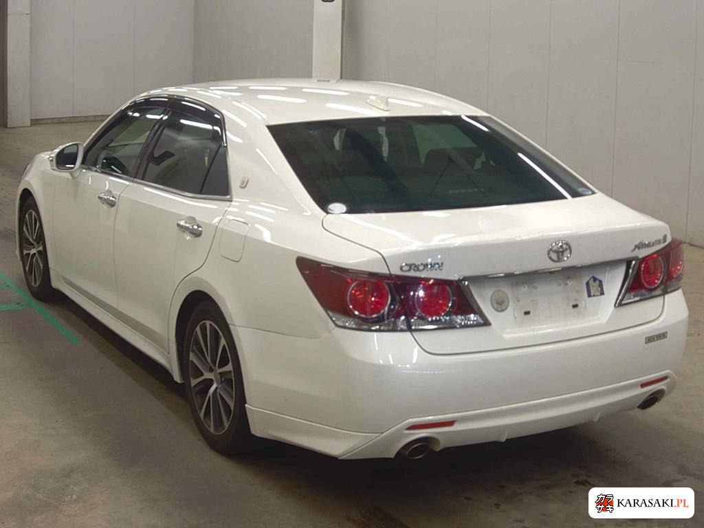 2017 Toyota Crown 4D Athlete S-T 2