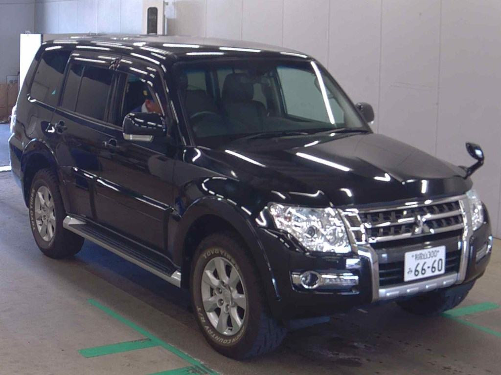 Mitsubishi Pajero 2018 z aukcji japońskiej