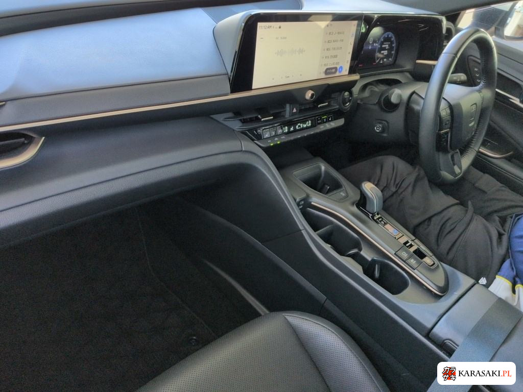 2023 Toyota Crown Crossover 4WD G Leather Package 5