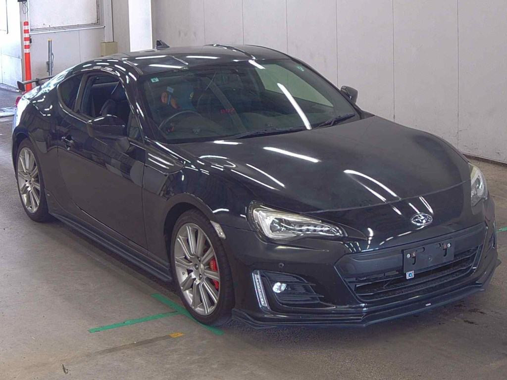 Subaru BRZ 2017 z aukcji japońskiej