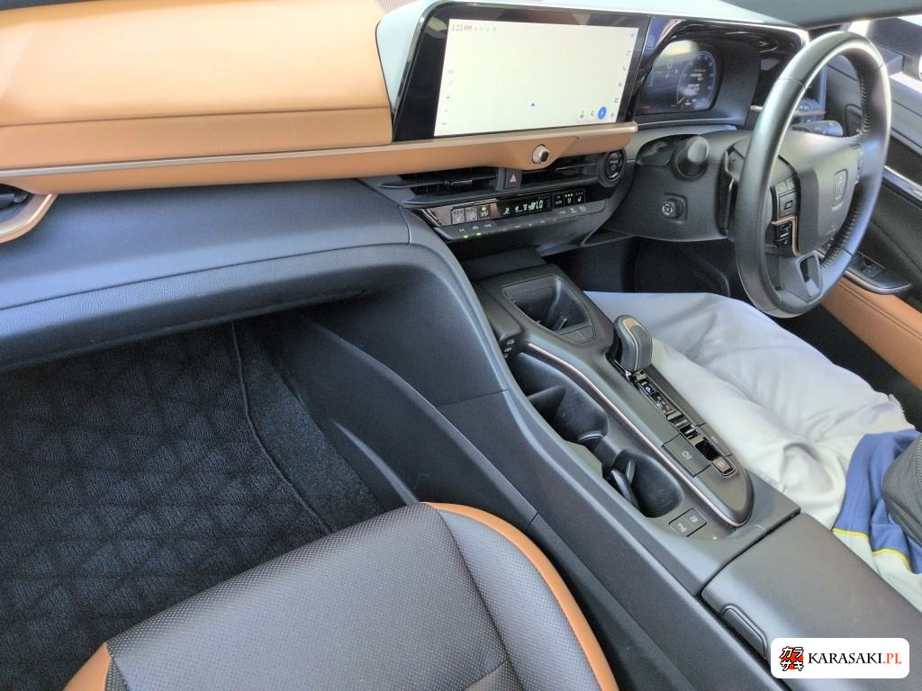 2023 Toyota Crown Crossover 4WD 5