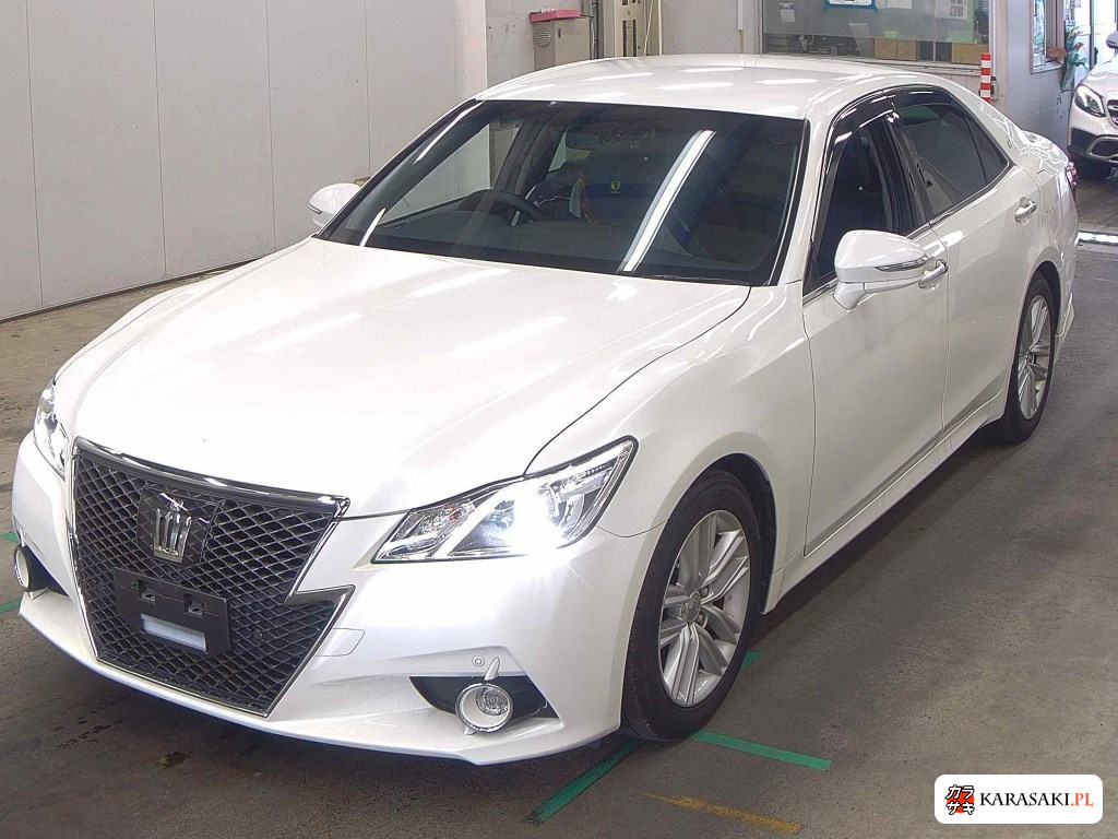 2015 Toyota Crown 4D Athlete S 3