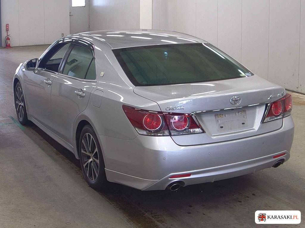 2015 Toyota Crown 4D Athlete S-T 2