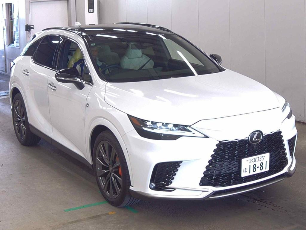 Lexus RX 2025 z aukcji japońskiej