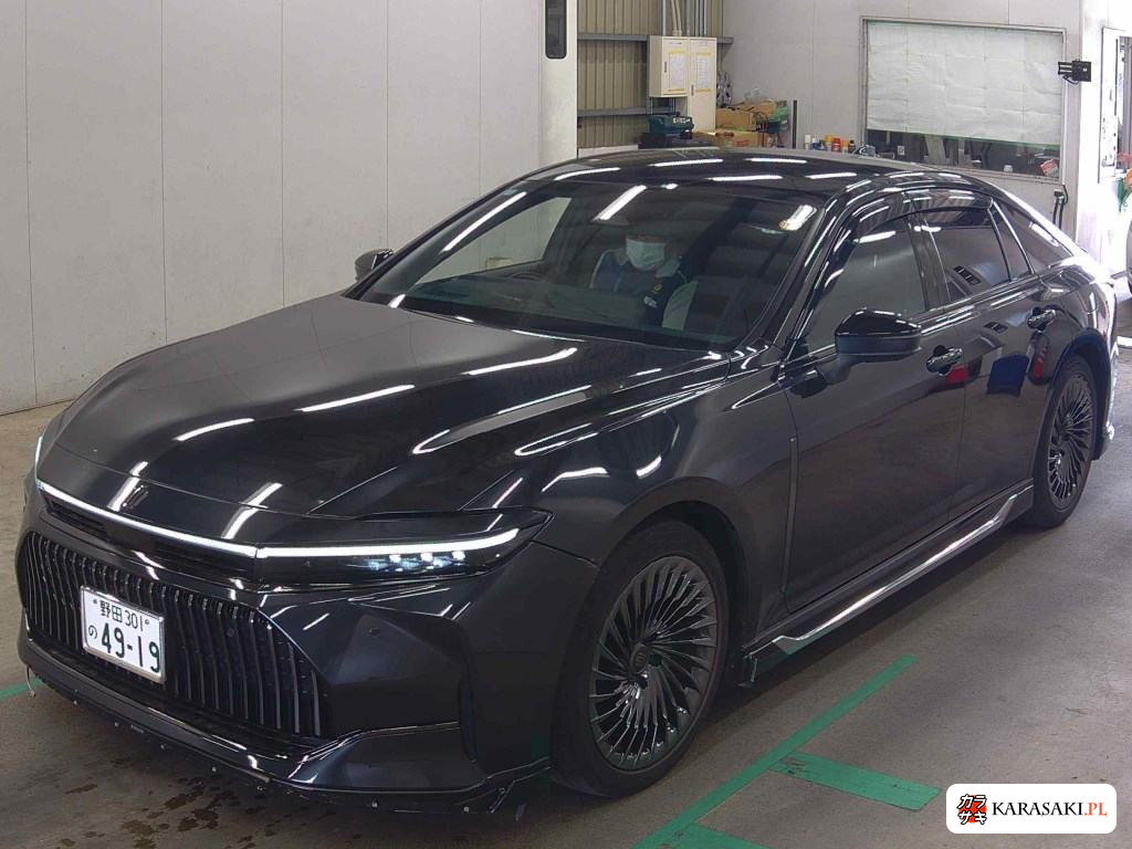 2024 Toyota Crown 4D 3