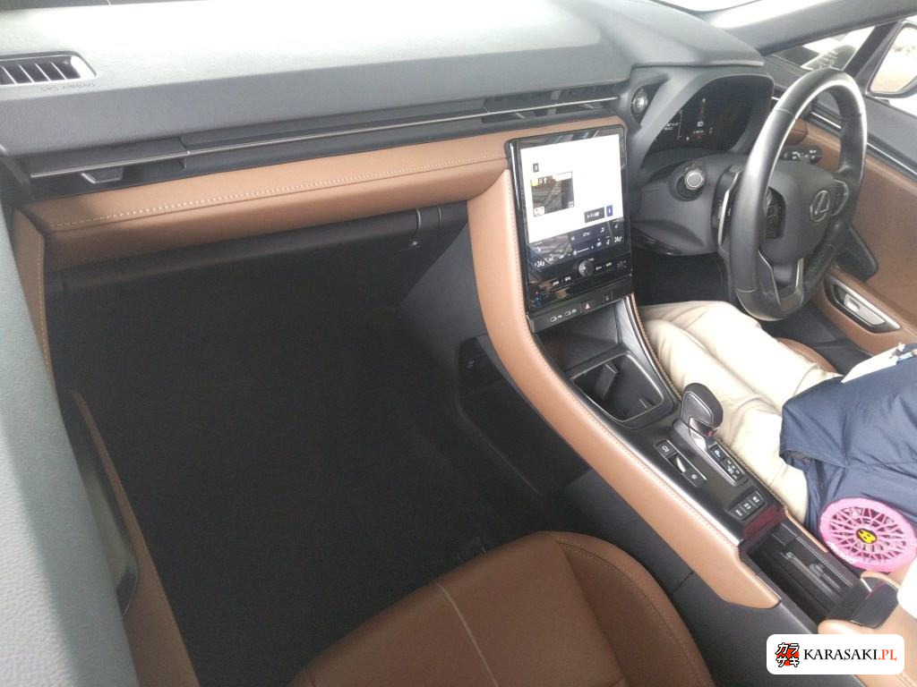 2024 Lexus LBX Relax 5