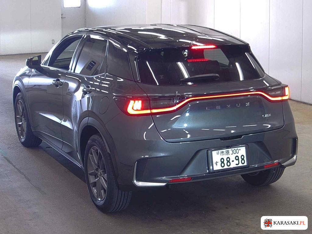 2025 Lexus LBX Cool 2