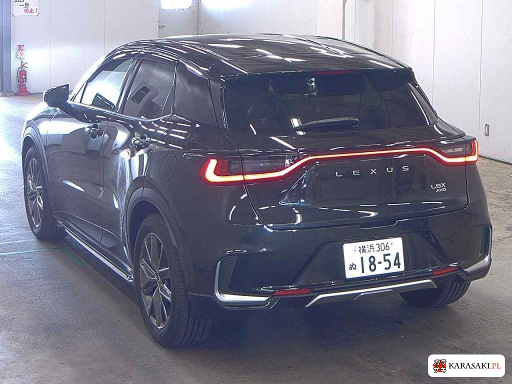2025 Lexus LBX 4WD Relax 2