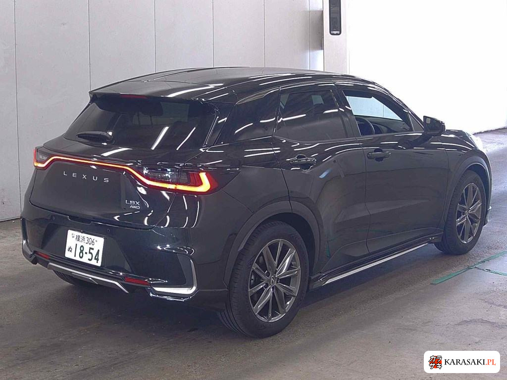 2025 Lexus LBX 4WD Relax 4