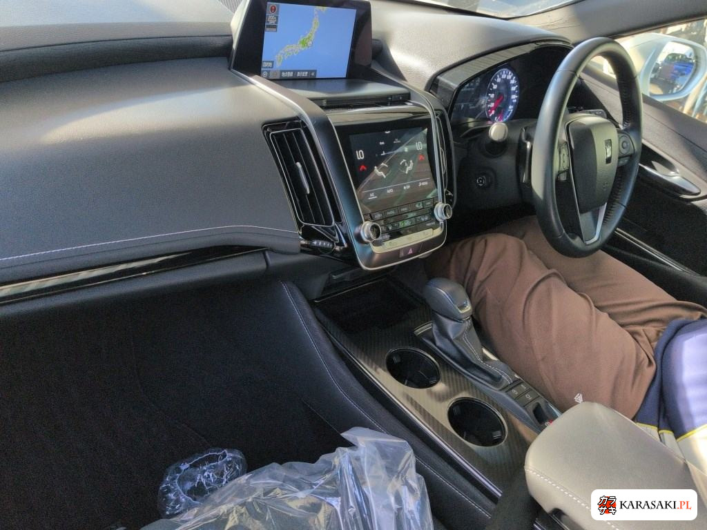 2018 Toyota Crown 4D RS 5