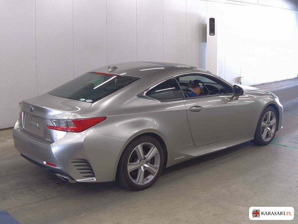 2015 Lexus RC RC300H Version L 4