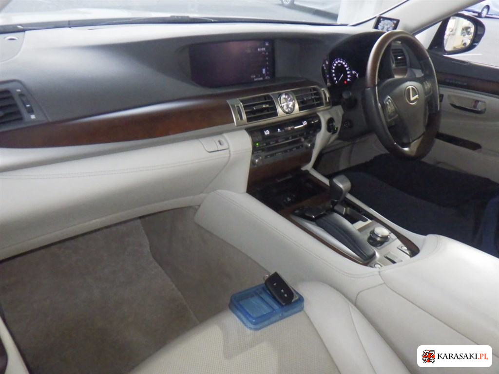 2015 Lexus LS 4WD LS600H Version C 5