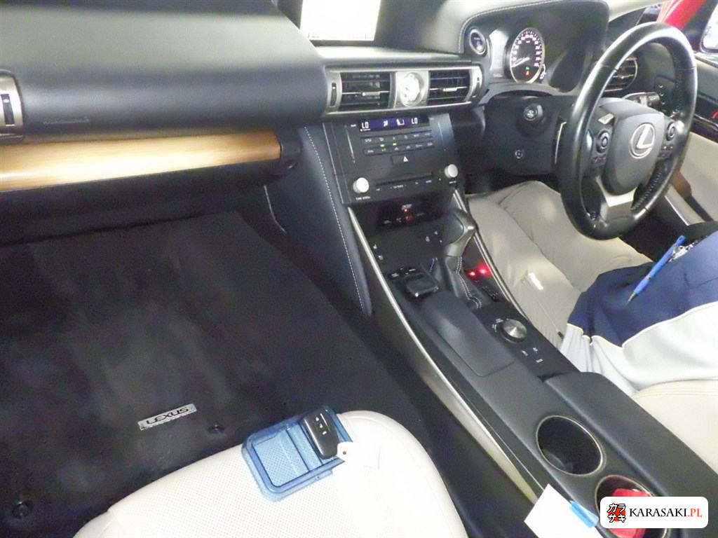 2016 Lexus Is 4D IS300H Version L 5