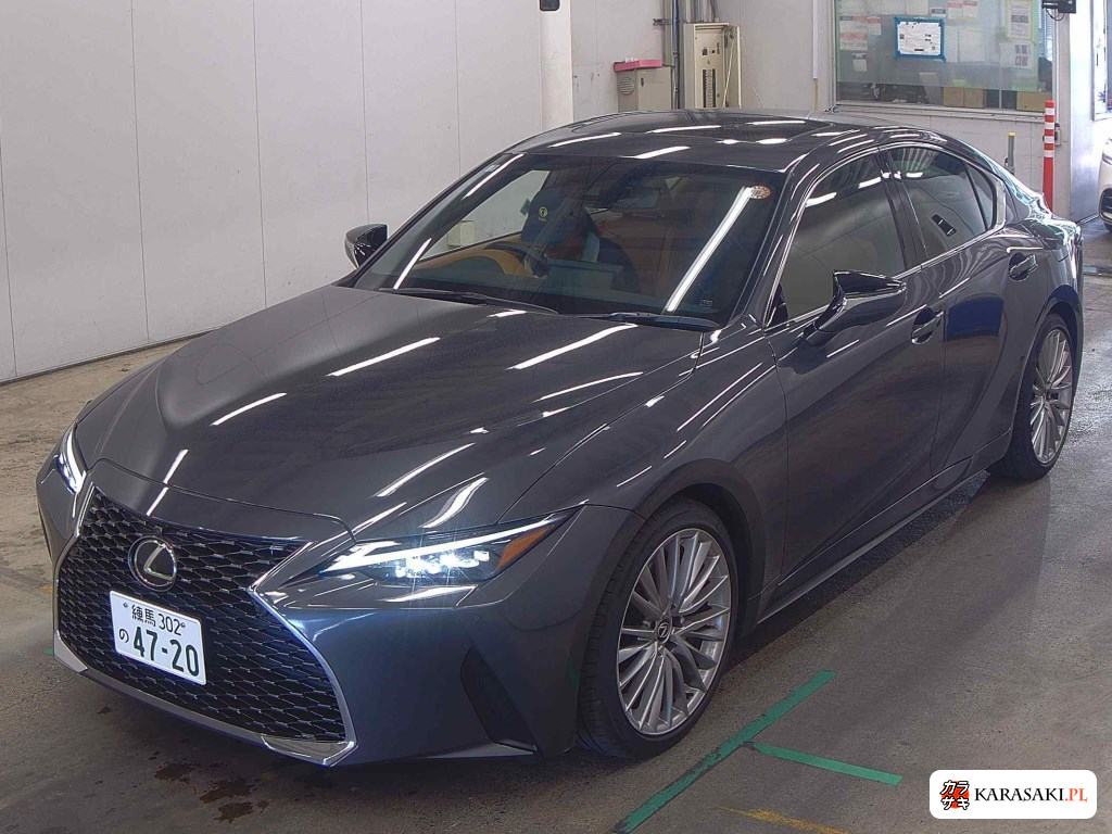 2025 Lexus Is 4D IS300H Version L 3