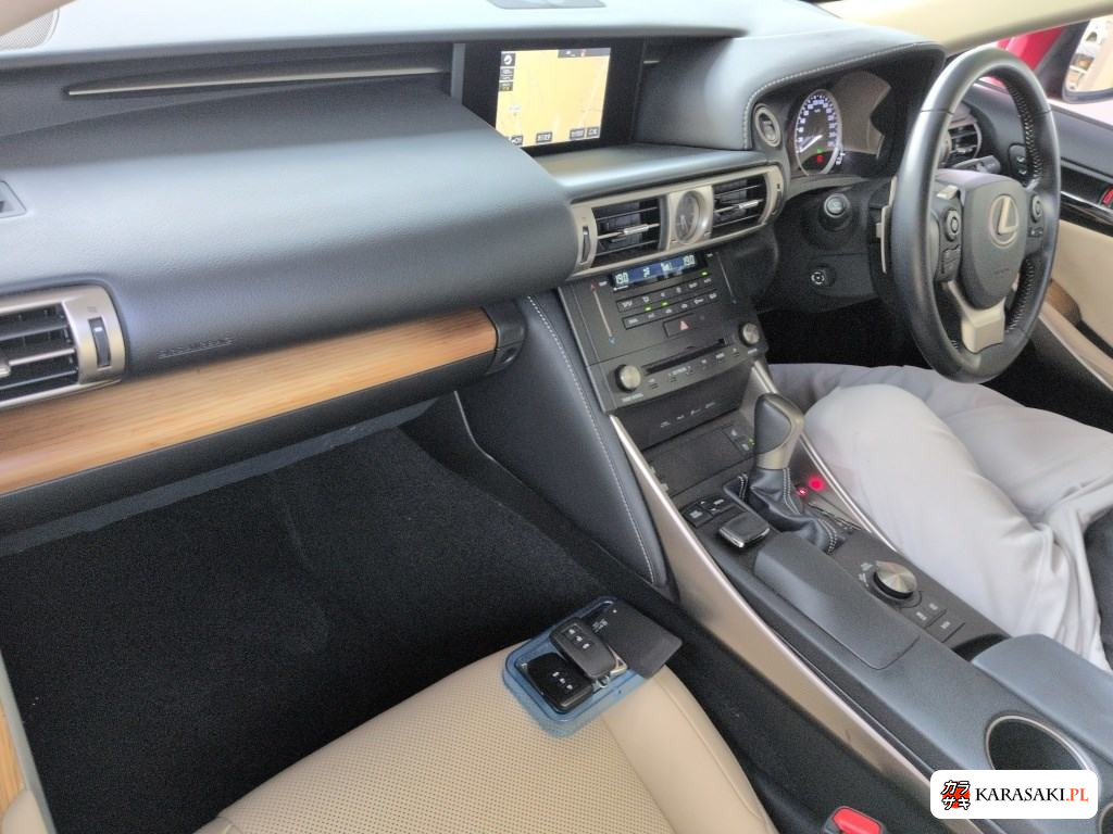 2016 Lexus Is 4D IS300H Version L 5