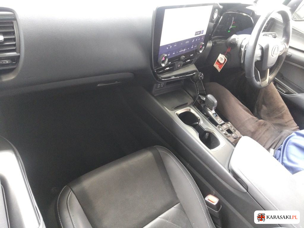 2023 Lexus NX 4WD NX450H+ Version L 5