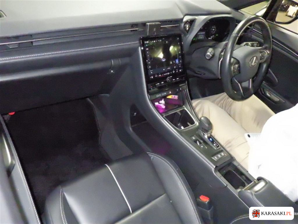 2024 Lexus LBX Relax 5