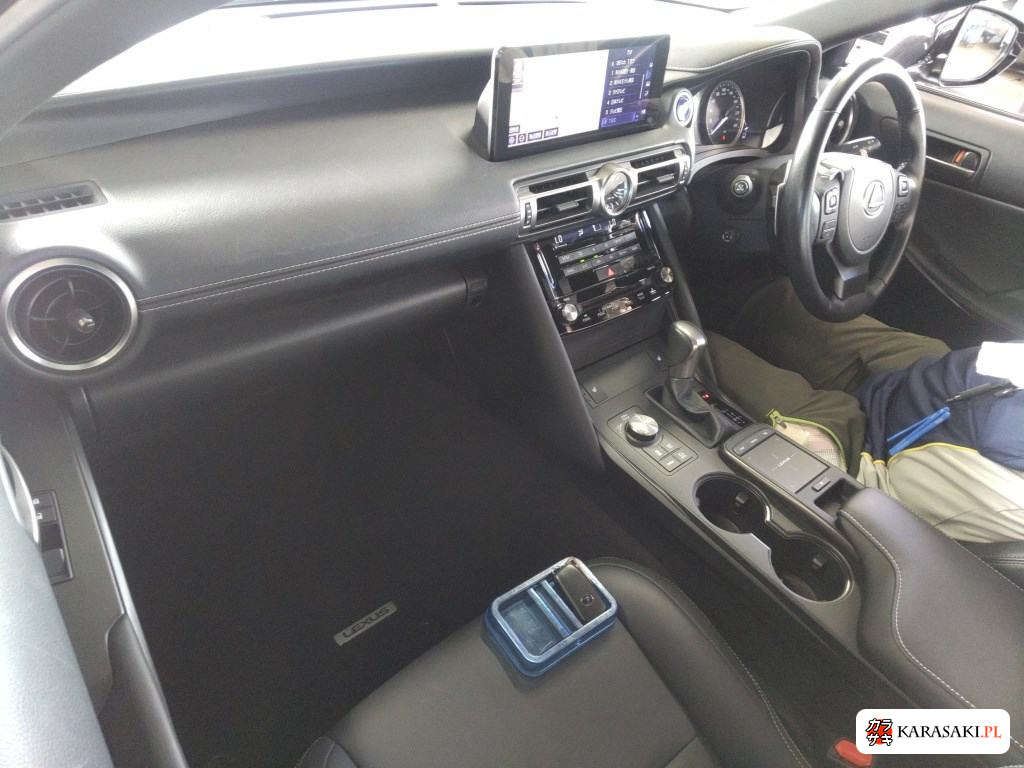2021 Lexus Is 4D IS300H 5