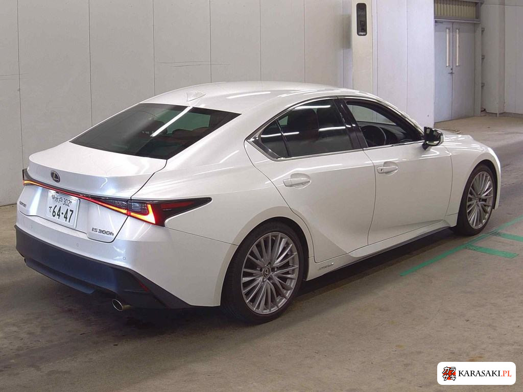 2022 Lexus Is 4D IS300H Version L 4