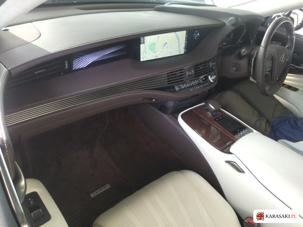 2019 Lexus LS 4WD LS500H Version L 5