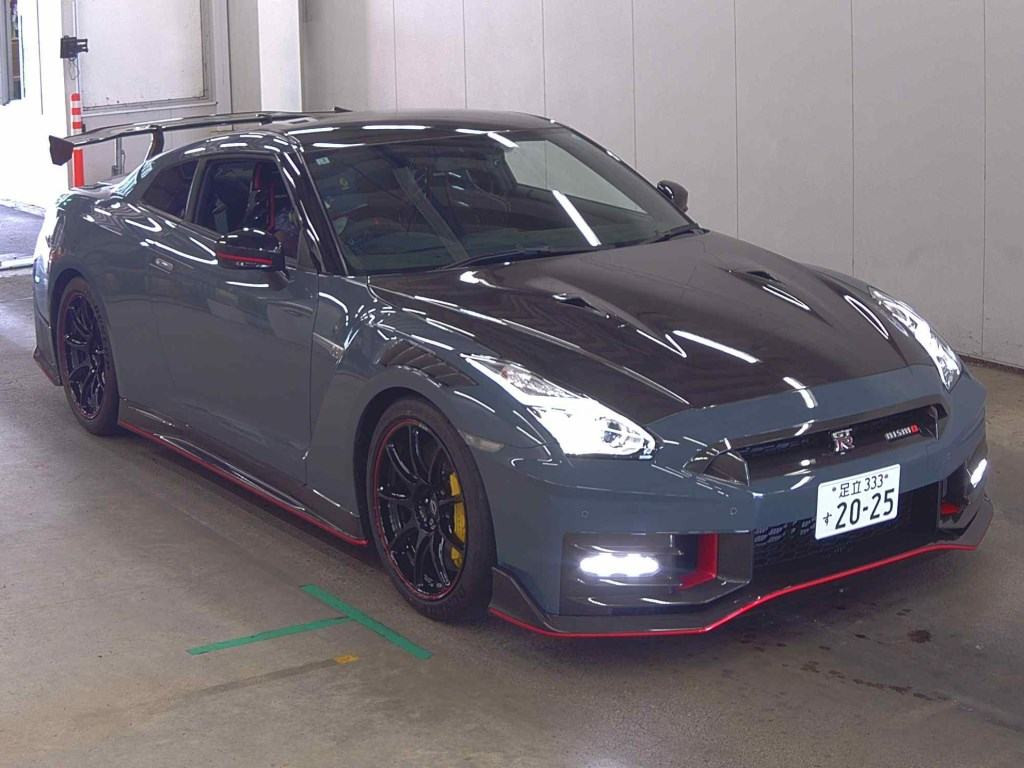 Nissan GT-R 2025 z aukcji japońskiej