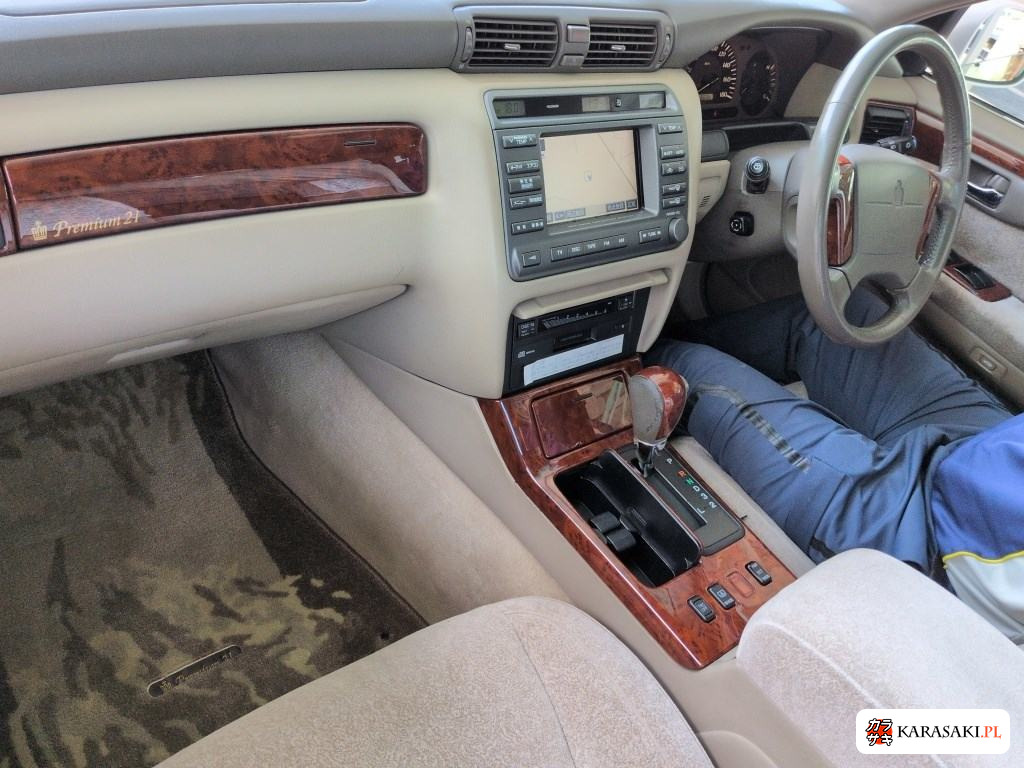 2001 Toyota Crown 4D Royal Saloon Premium 21 5