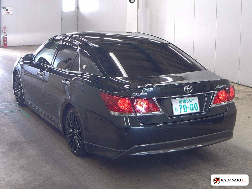 2014 Toyota Crown 4D Athlete S 2