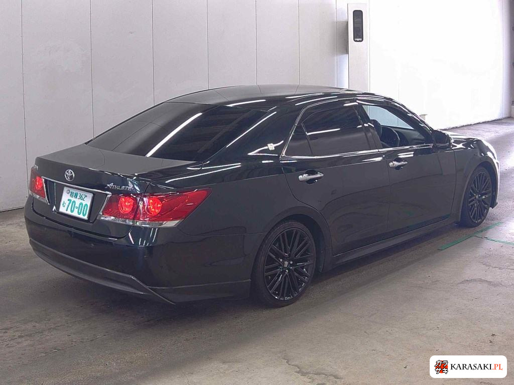 2014 Toyota Crown 4D Athlete S 4