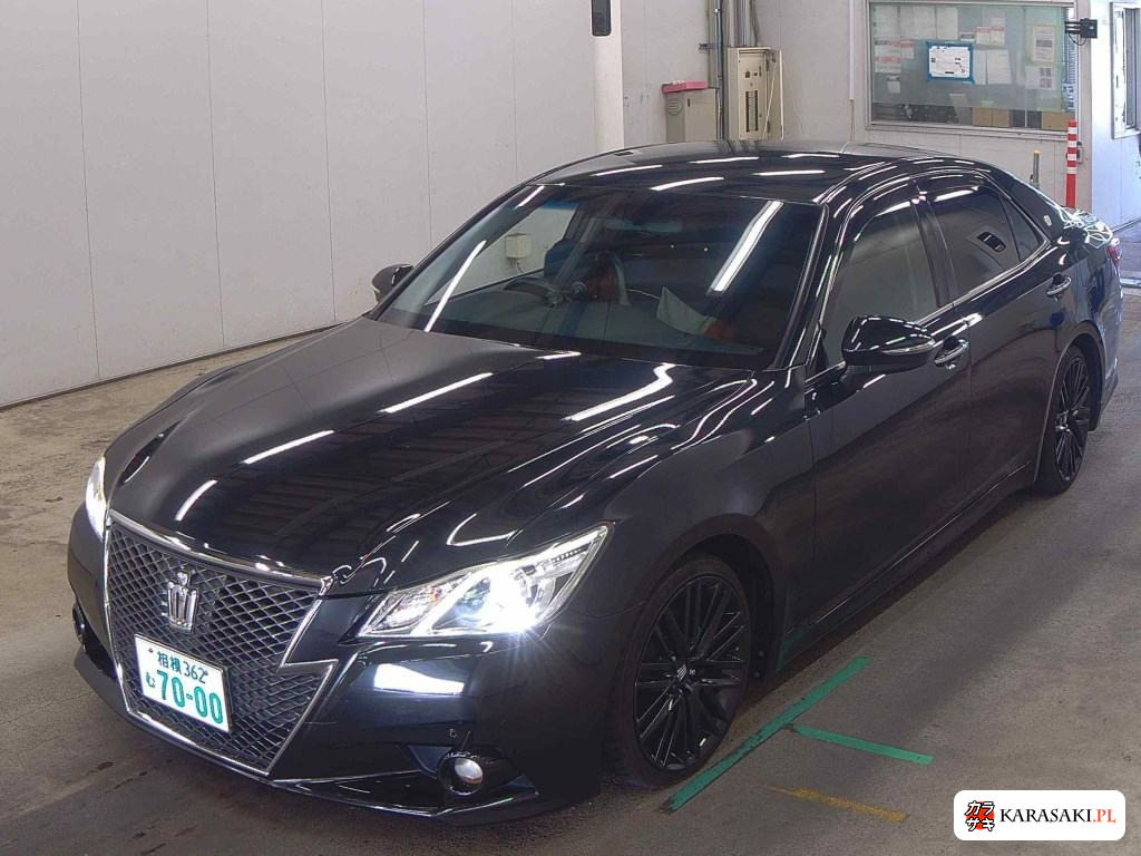 2014 Toyota Crown 4D Athlete S 3